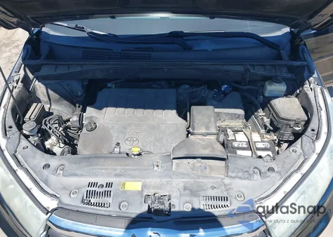 2015 Toyota Highlander Xle V6 z USA, uszkodzony, nr VIN 5TDKKRFH8FS083719